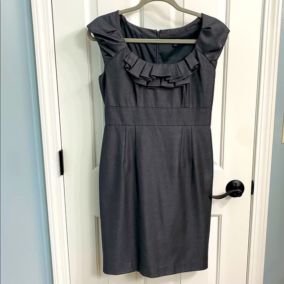 Gray Banana Republic sheath dress - Picture 1 of 3
